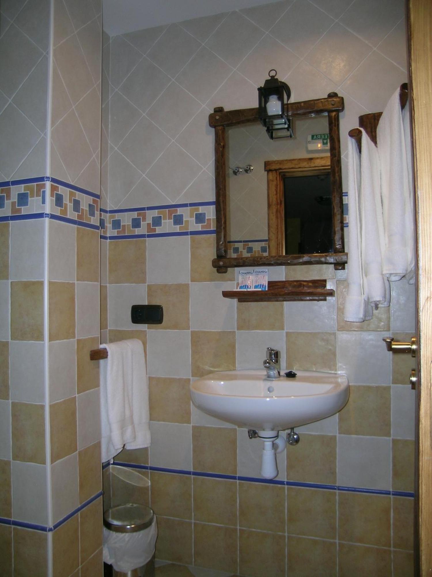 Hostal Xaloa אוריו מראה חיצוני תמונה